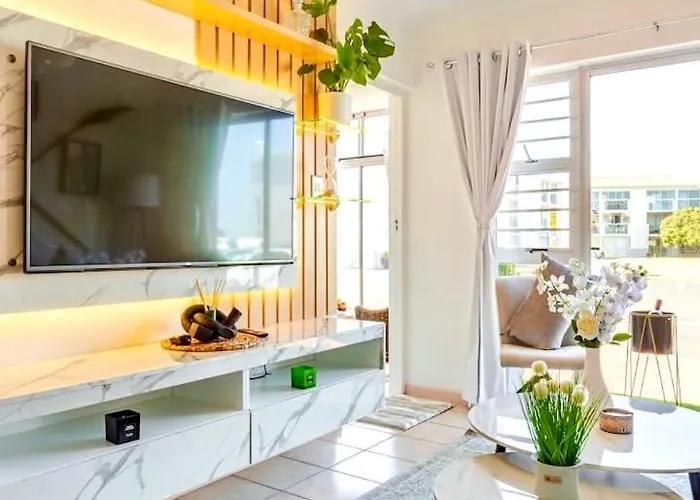 Caline-V Luxury Beach Front Flat