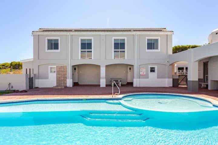 Caline-v Luxury Front Flat Apartment *