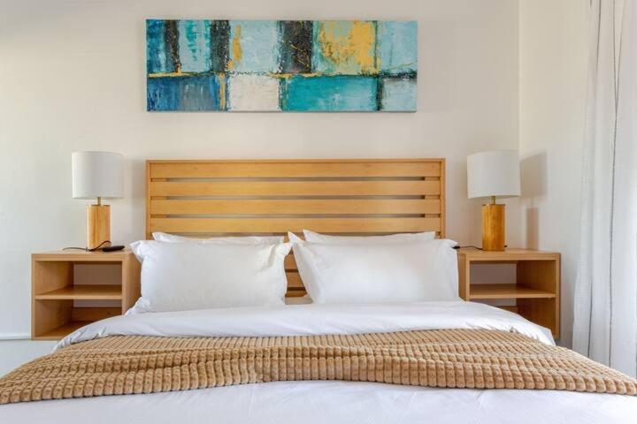 Caline-v Luxury Front Flat Cape Town