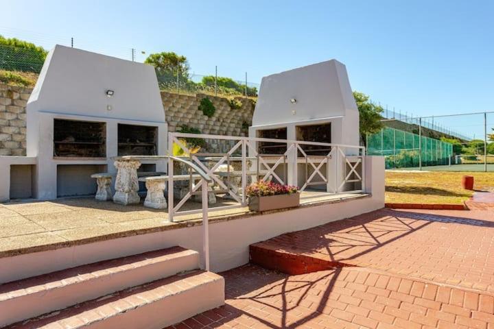 Caline-v Luxury Front Flat Cape Town