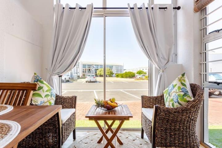 Caline-v Luxury Front Flat *