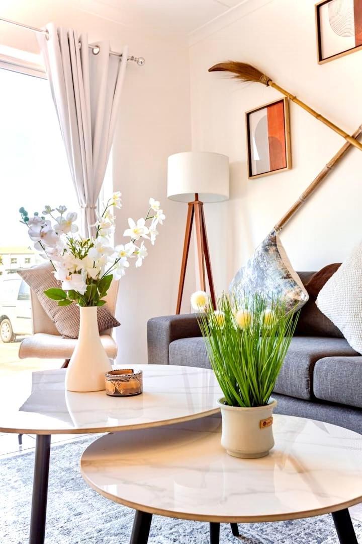 Caline-v Luxury Front Flat * Cape Town